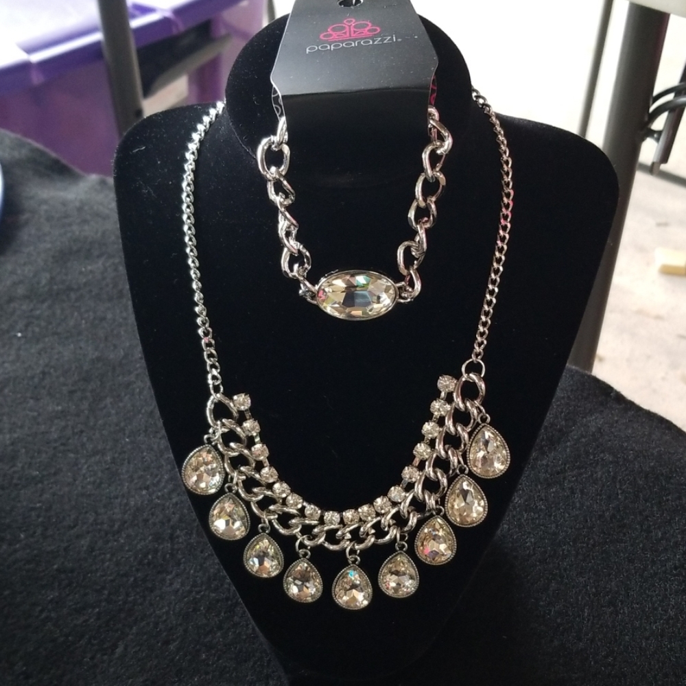 Jewelry set - Picture 3 of 3
